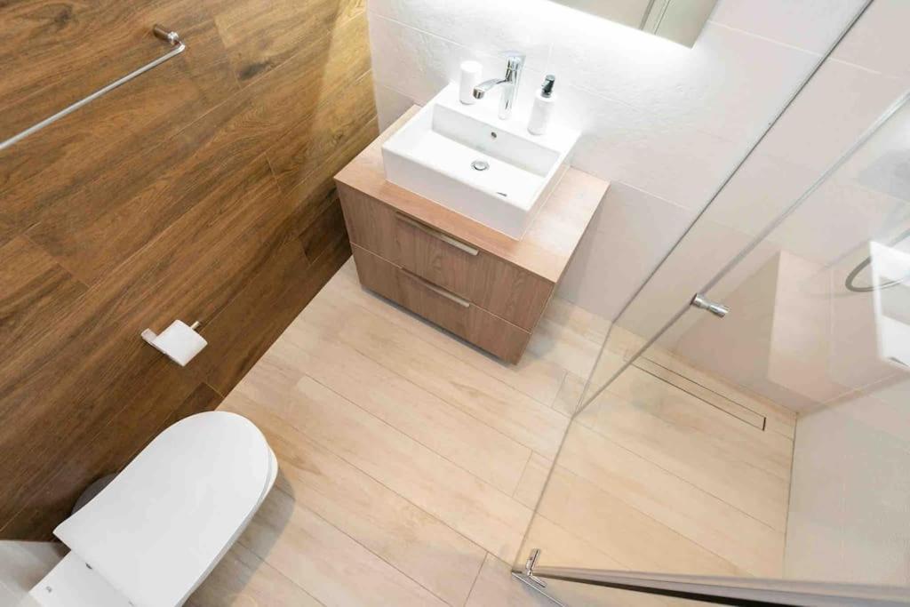 Blue Velvet Apartment Bucureşti Ngoại thất bức ảnh