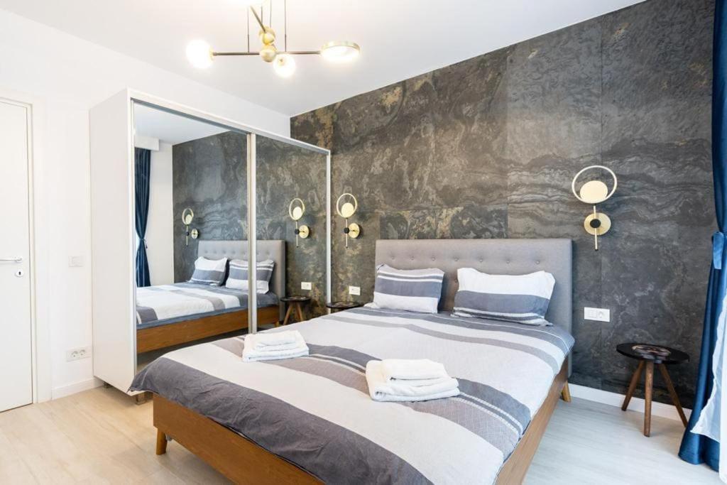 Blue Velvet Apartment Bucureşti Ngoại thất bức ảnh