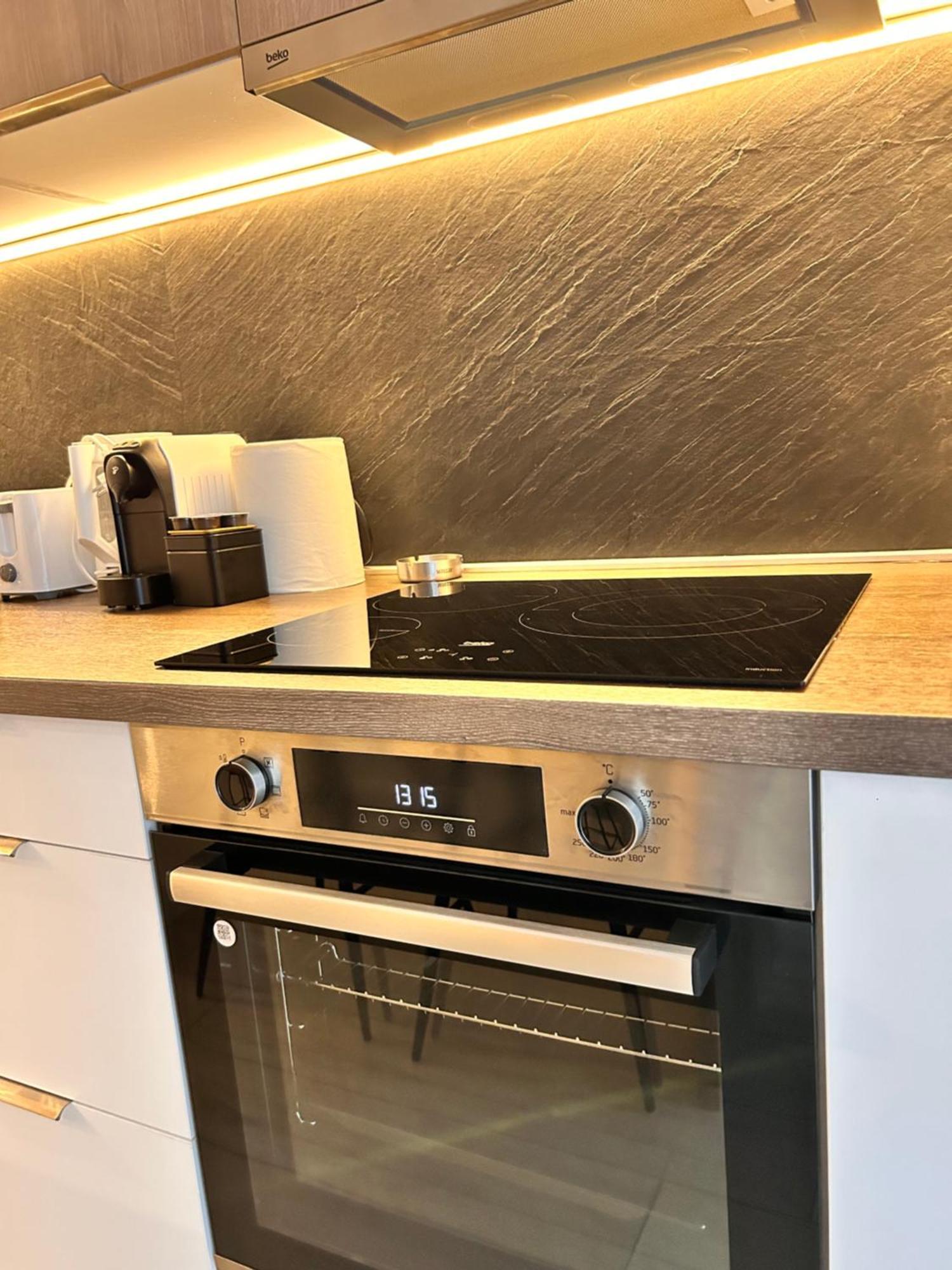 Blue Velvet Apartment Bucureşti Ngoại thất bức ảnh